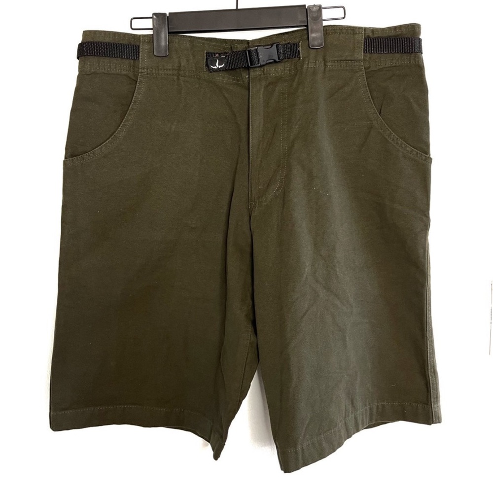 NWT Prana mens shorts with belt